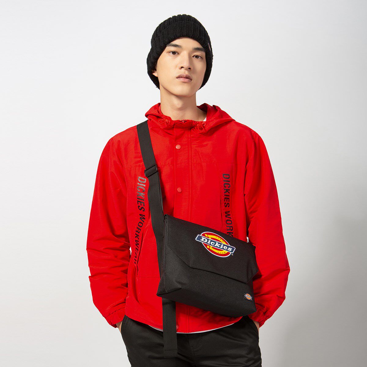 dickies 帝客 休闲斜挎邮差包新低69元包邮(需领券)