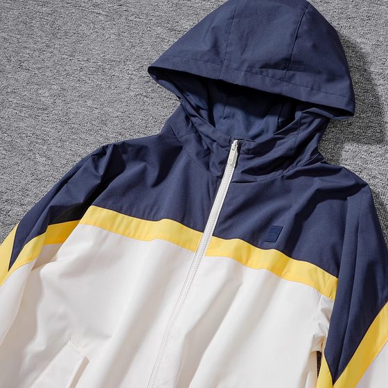 Li Ning 여성 스포츠 트렌치 코트 2025 Spring Trendy Loose Comfort Hooded Jacket Top AFDV958 Li Ning 여성 스포츠 트렌치 코트 2025 Spring Trendy Loose Comfort Hooded Jacket Top AFDV958