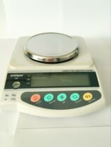 Japan SHINKO SHINKO electronic scale 820g *0 01g electronic balance GJ822