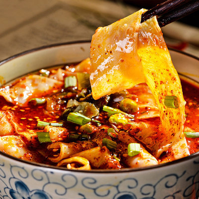 阿宽四川铺盖面牛肉火锅味5袋装 红油面皮宽面泡面整箱拌面方便面