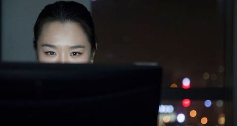 加班熬夜请多喝茶提神护眼