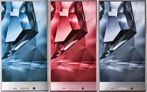 晚上9点上架,夏普402sh,大屛的无边框手机. 来自非常_ok - 微博