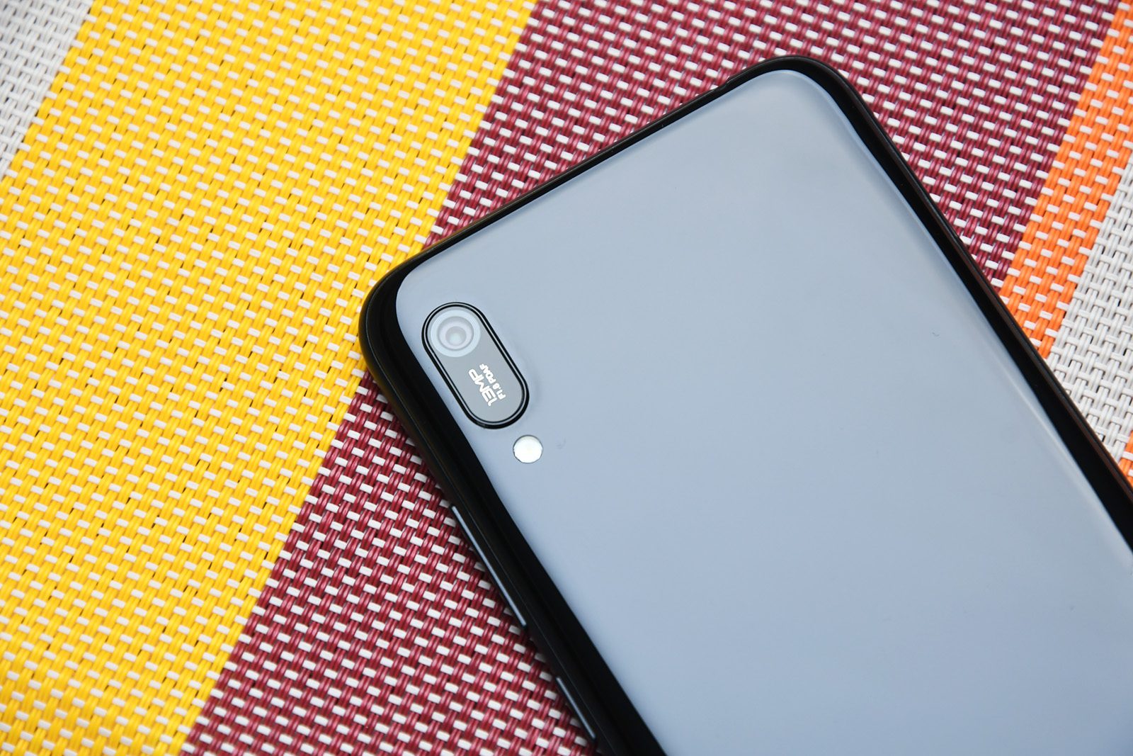 华为10e 新机9月发,5.7英寸小屏