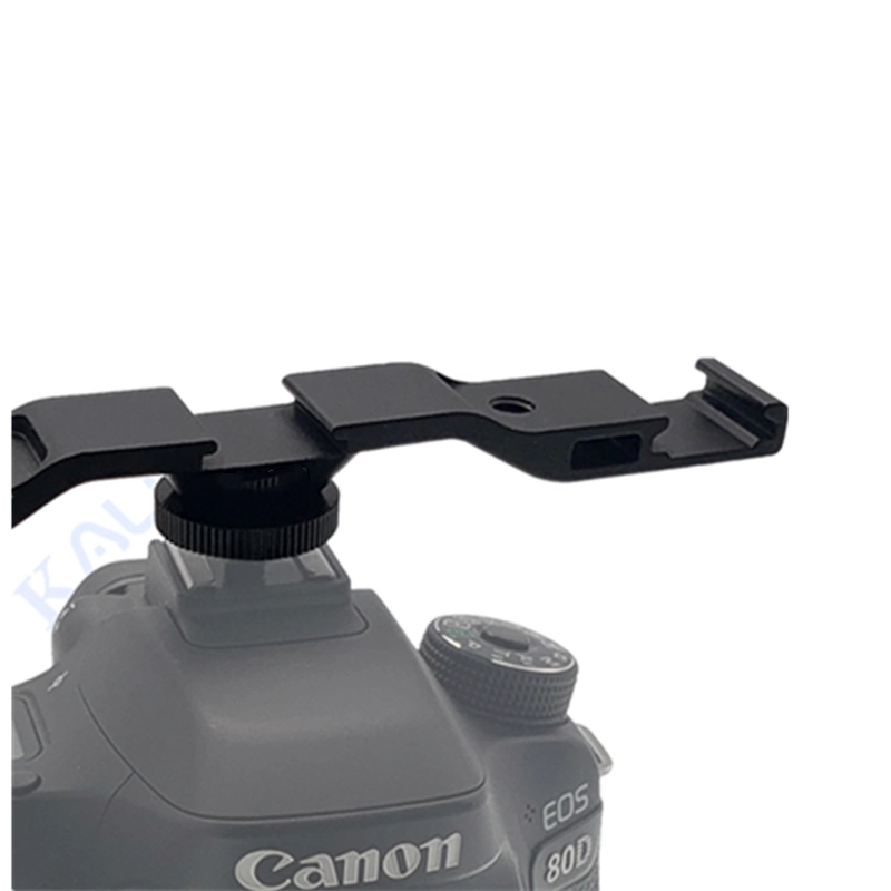 Kim loại hai đầu giày nóng giá đỡ đèn flash lấp đầy ánh sáng micrô một điểm hai giày lạnh đế cắm máy ảnh đơn nhỏ - Micrô