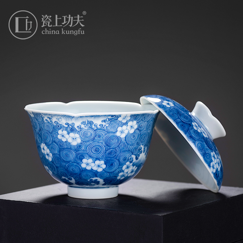 Kung fu tea set on the porcelain ceramic tureen pure manual three tureen jingdezhen blue and white porcelain cups in use