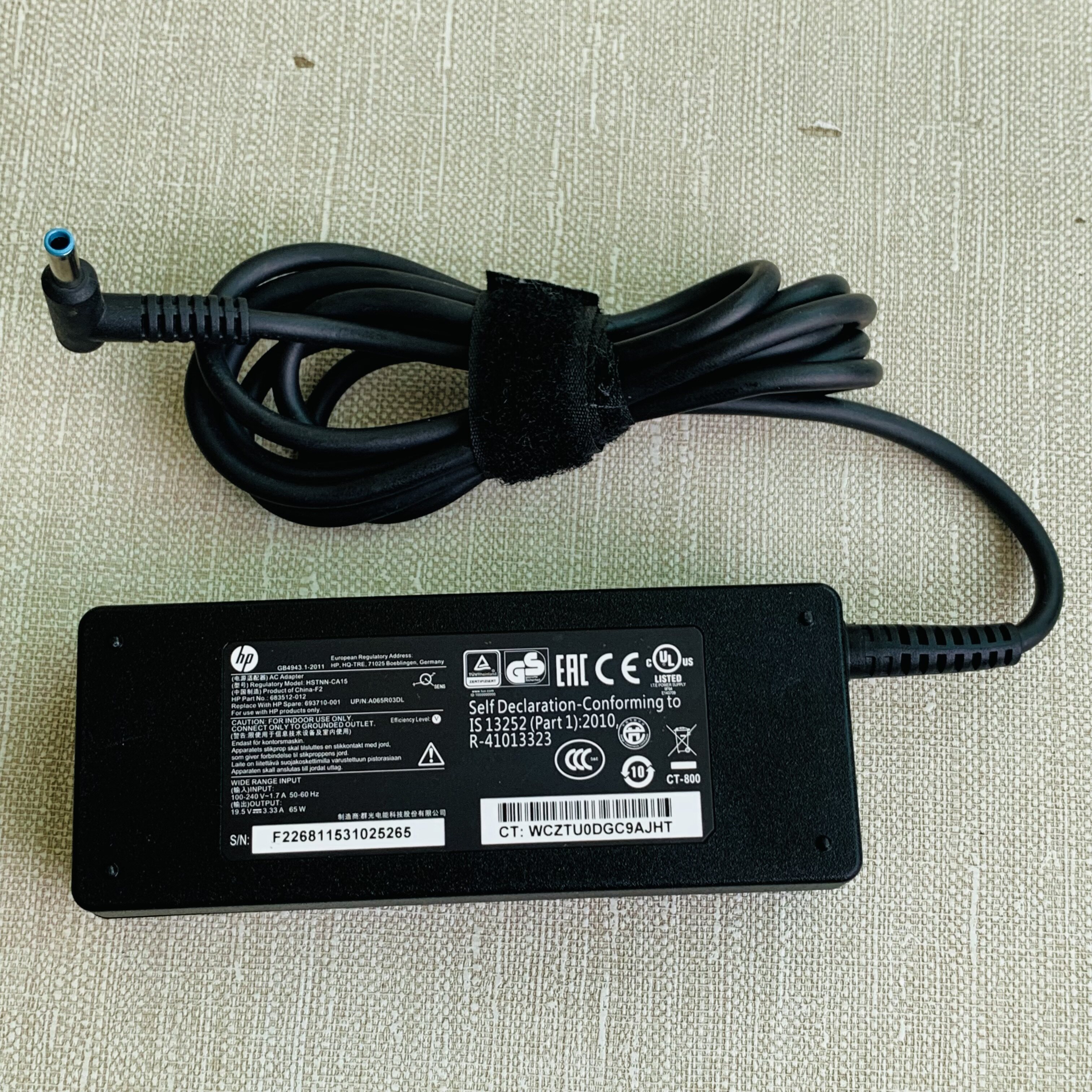 图文详情其他海外地区采购地直充充电器适用形式34234惠普/hp电源型号