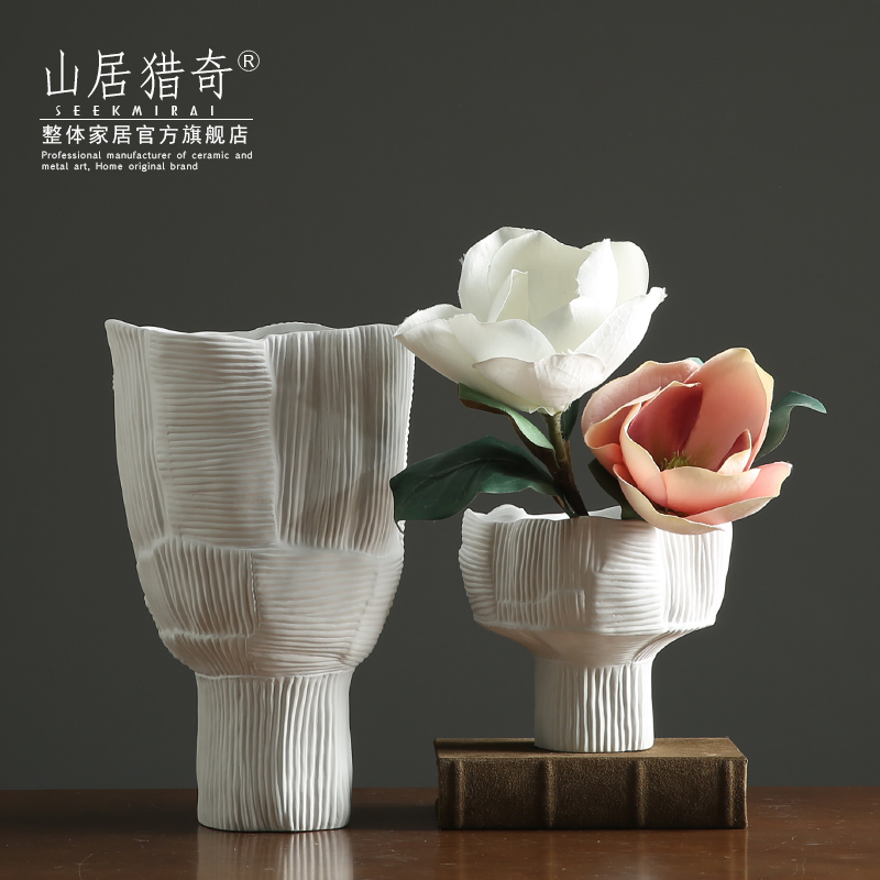 Ins tall vase in the living room table decoration flower arranging exchanger with the ceramics Nordic soft outfit decoration designer example room