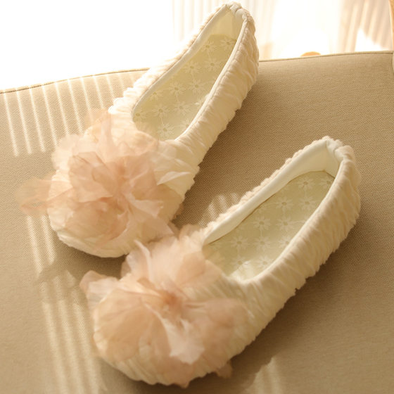 New confinement shoes for summer thin style, exterior breathable, July and August, maternity indoor anti-slip soft sole bag and heel slippers
New confinement shoes for summer thin style, exterior breathable, July and August, maternity indoor anti-slip soft sole bag and heel slippers