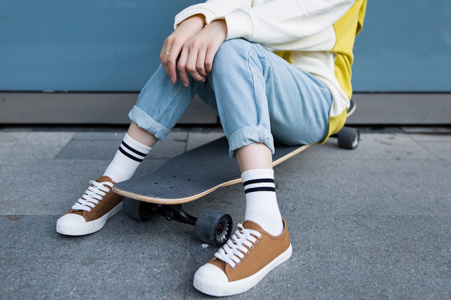 两杠条纹袜子女学院风篮球袜韩国春夏季ins街头运动滑板女潮袜子