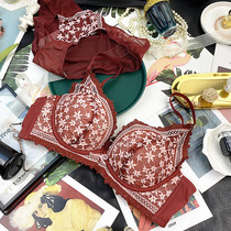 European and American retro gathering adjustment small chest flat chest exquisite embroidery without steel ring underwear female bra set thickening
