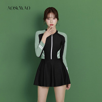 One-piece swimsuit womens summer 2022 new display slim shade swimming pool special long sleeve conservative sports student swimsuit