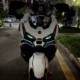 Sanyang Husky 150 Adv 전면 수정 이빨이없는 작은 악마 아이 눈 3 차원 빛나는 고양이 눈 스티커 Sanyang Husky 150 Adv 전면 수정 이빨이없는 작은 악마 아이 눈 3 차원 빛나는 고양이 눈 스티커