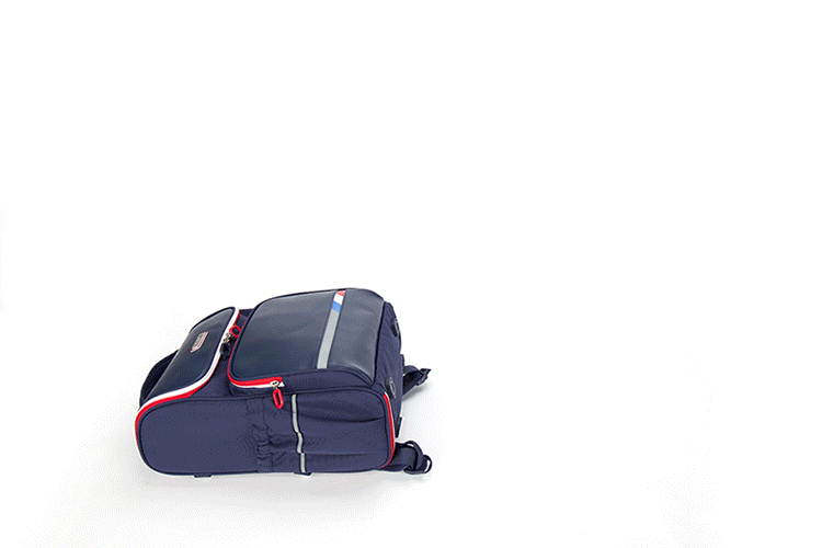 卡拉羊新 款男孩小学生书包1-3年级女孩超轻减负防水护脊儿童书包