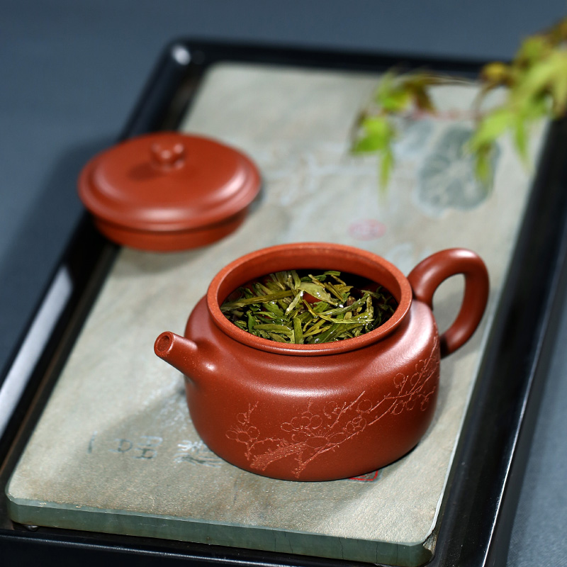 Yixing famous TaoJianChun all hand shadow enjoy 】 【 it the teapot red - skinned Long Mei flower clock CCCT. 230