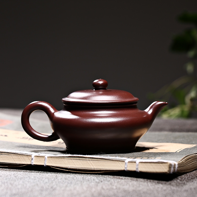 Qiao mu YM yixing ores are it by the pure manual kung fu teapot tea black mud zhu bian