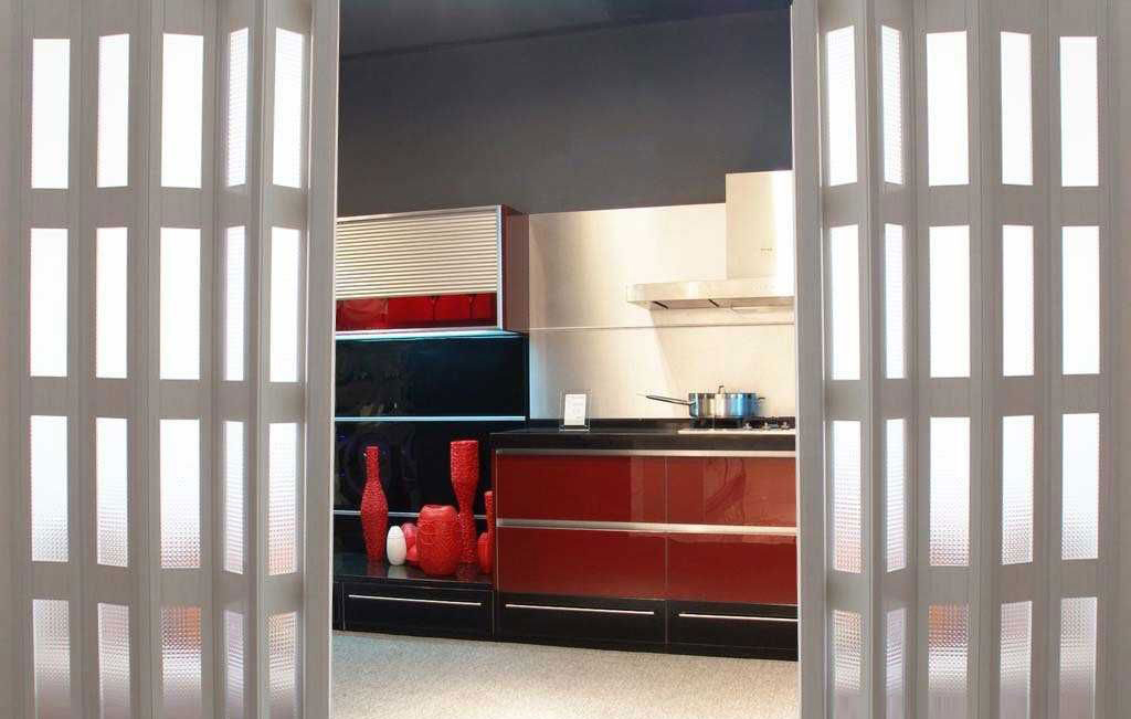 厨房别再装推拉门,这样一改餐厅变大8㎡