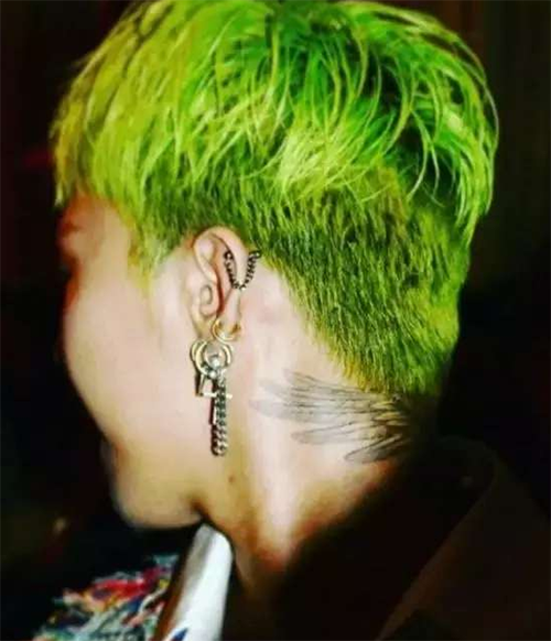 你最嫌弃的草绿色,居然成今年的流行色…_女神