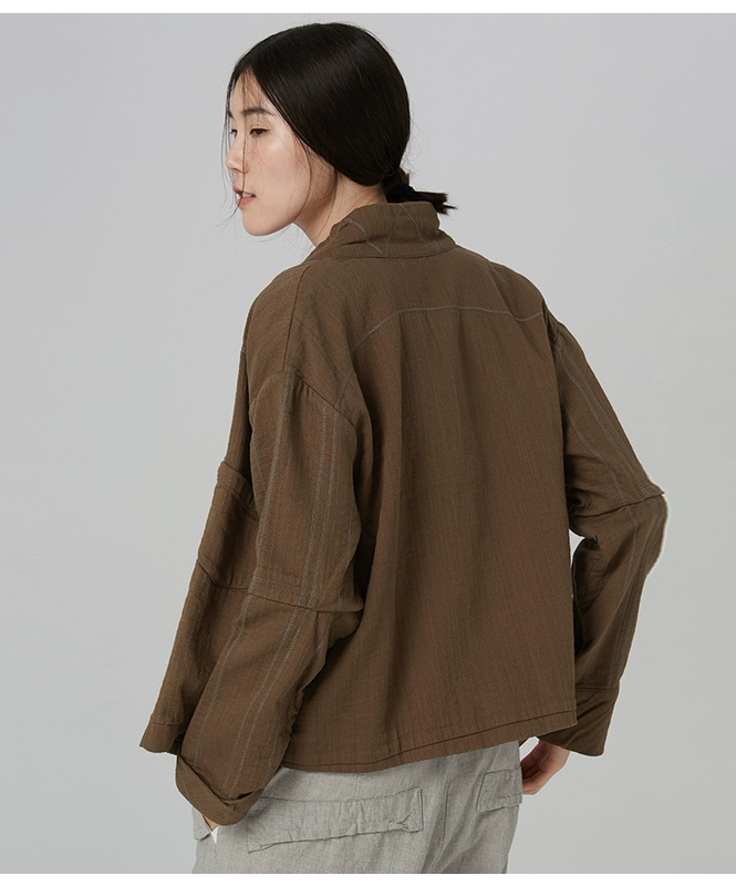 Siqin của phụ nữ mùa thu bông tinh khiết đồng màu phù hợp với cổ áo một bên ngực áo khoác ngắn đơn giản hàng đầu lỏng lẻo 7QS005 - Áo khoác ngắn