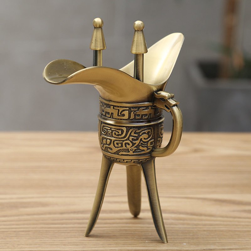 銅細工 古酒樽尊 帝王杯 装飾品 工芸品 美術品 置物 楽天市場】青銅器 西周 人面文 盛酒器 開運置物 出土品 高さ約