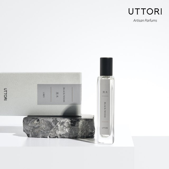 UTTORI Wuduoli black wood EDP15/50ml perfume wood high-end mysterious long-lasting niche ຜະລິດຕະພັນຂອງແທ້