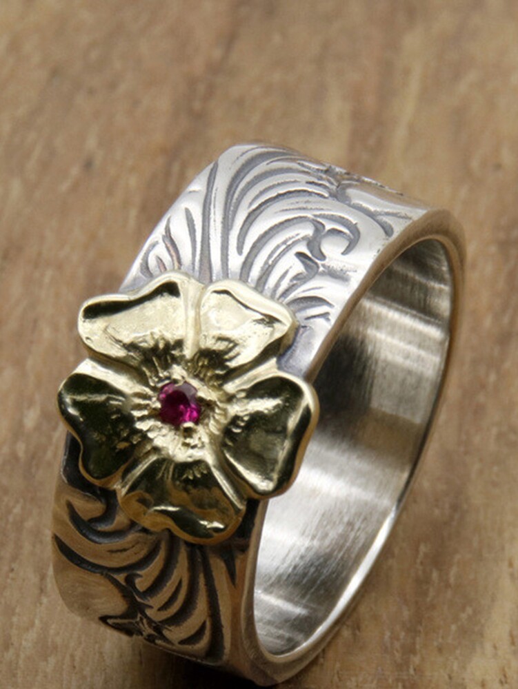 蔷薇花镶嵌红宝石唐草平打戒指