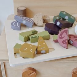 New wooden toys for toddlers, children, fruit, food, animals, cognition, play house, simulated fruit and vegetables toys