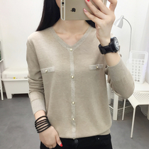 Loose base shirt female Korean Autumn New Fashion long sleeve V-neck shirt glossy silk beaded women sweater