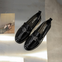 Black small leather shoes female English style 2020 new spring and autumn womens shoes Joker retro Lofu Bean shoes soft leather single shoes