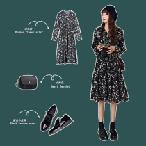 Autumn smart smoked skirt French new floral dress female temperament V collar ruffle small man with A- line dress