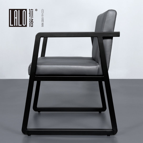拉洛 设计师办公扶手椅 工作室极简靠椅子 咖啡店扶手休闲餐椅