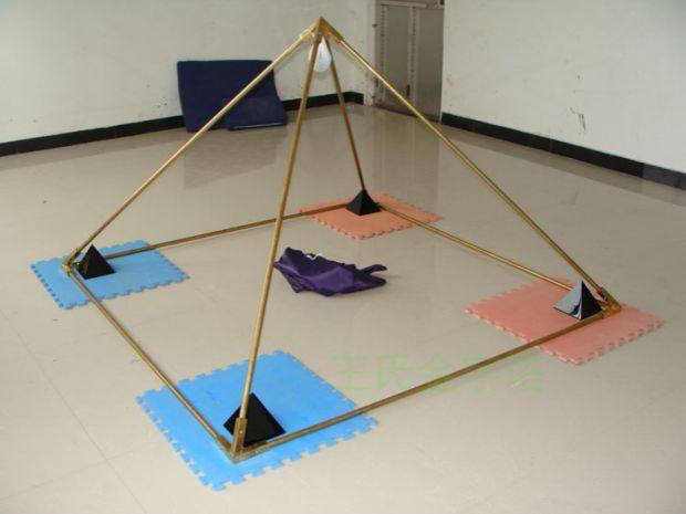 臻品王氏纯铜大型金字塔能量发生器 模型 能量发射器打坐冥想