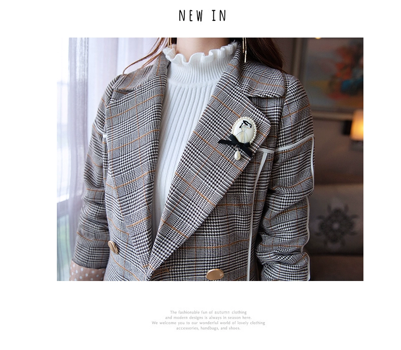 ATAR mùa thu của phụ nữ áo khoác kẻ sọc cổ điển áo khoác trench coat của phụ nữ có độ dài trung bình là mỏng hơn phù hợp với cổ áo đôi ngực mỏng phù hợp - Trench Coat