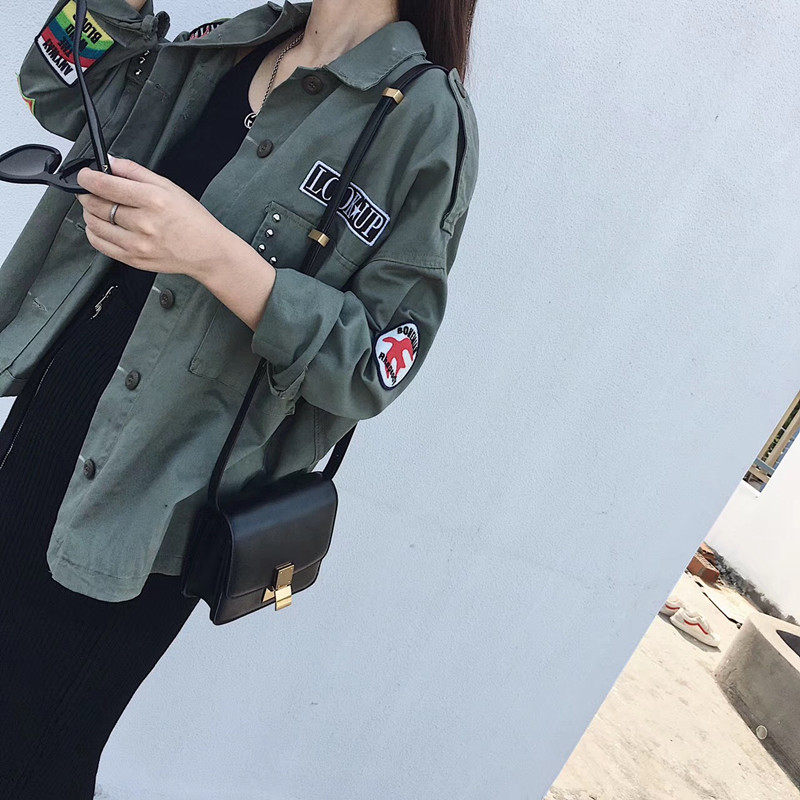 【最新折扣价159元】欧美bf风军绿卡通字母刺绣宽松铆钉休闲工装牛仔