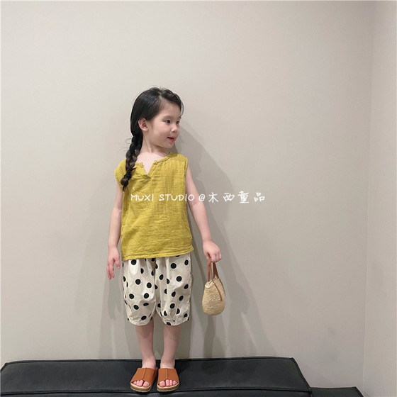 Muxi Children's Products 2025 Summer Korean Version Boys and Girls's Forest Cotton Vest Baby Breathable Soft Sleeveless T-shirt
Muxi Children's Products 2025 Summer Korean Version Boys and Girls's Forest Cotton Vest Baby Breathable Soft Sleeveless T-shirt