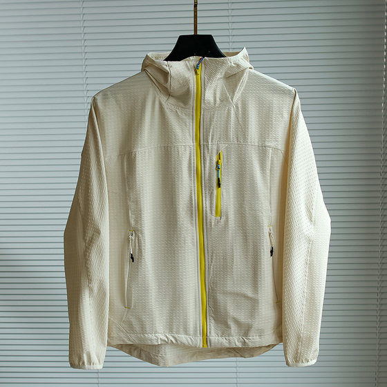 P Taping waffle elastic breathable and water-resistant spring men and women same outdoor lightweight soft shell jacket
P Taping waffle elastic breathable and water-resistant spring men and women same outdoor lightweight soft shell jacket