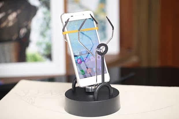 自动摇手机微信运动刷步神器永动仪旋转计步摇摆器磁性工艺装饰品_7折