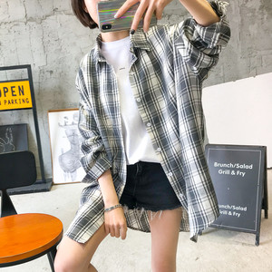 黛莎朵2018春秋格子薄款衬衣韩版宽松学生长袖衬衫女中长款外套潮