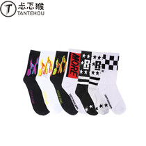 Summer stockings mens and womens trendy brands Street European and American personality letters high-help national tide hip-hop sports skateboarding hip-hop hip-hop socks