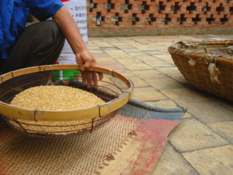 2017山西农家自种自磨小麦面粉无添加剂拉面粉饺子面满8斤包邮_7折