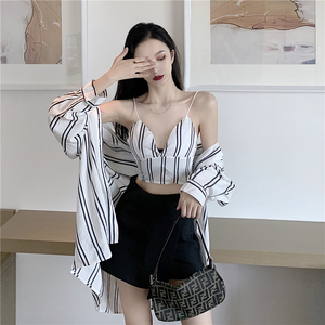 Casual casual loose medium length shirt with striped sling