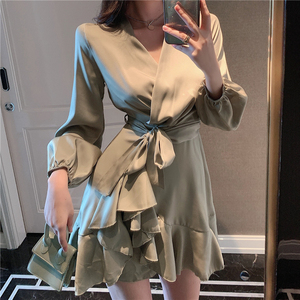 V-neck waist Satin Ruffle Lace Long Sleeve Dress