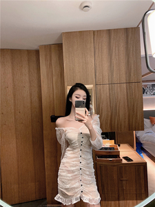 New Korean retro tight breasted bag hip Lace Sexy Girl Dress