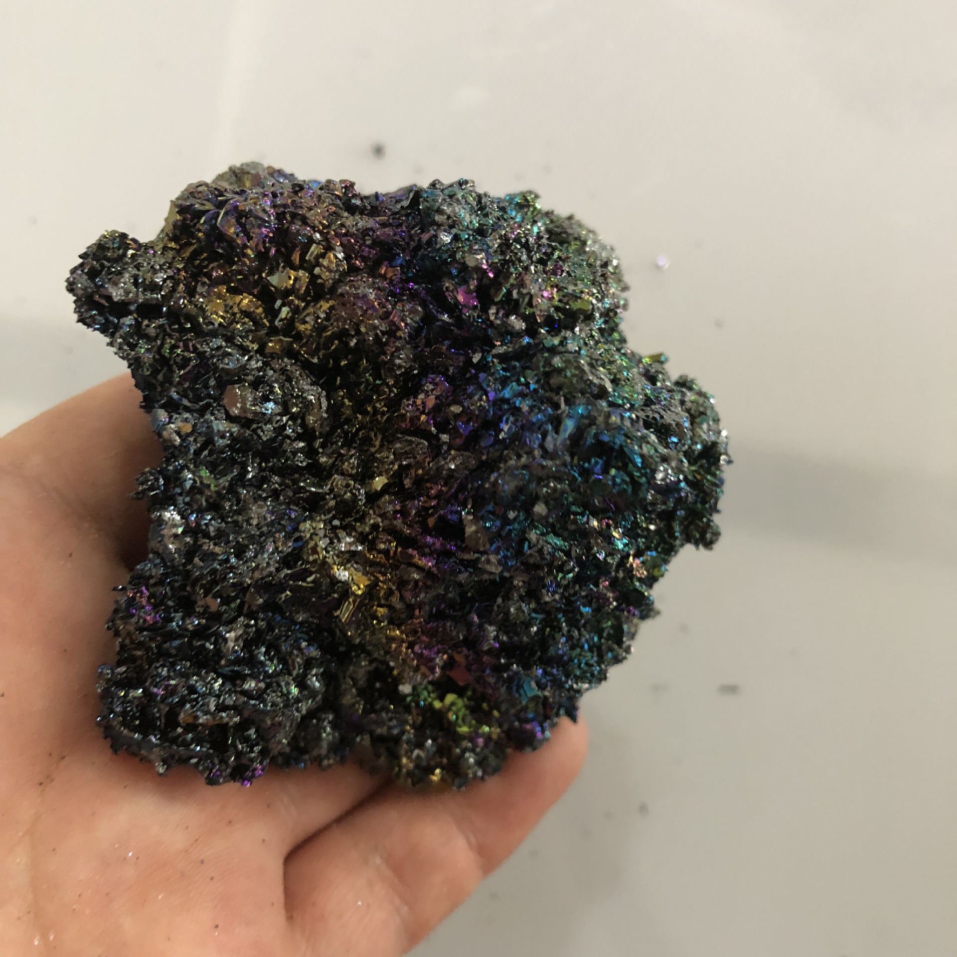 天然七彩矿石小块碳化硅矿物晶体教学标本孔雀彩矿石小块原石摆件