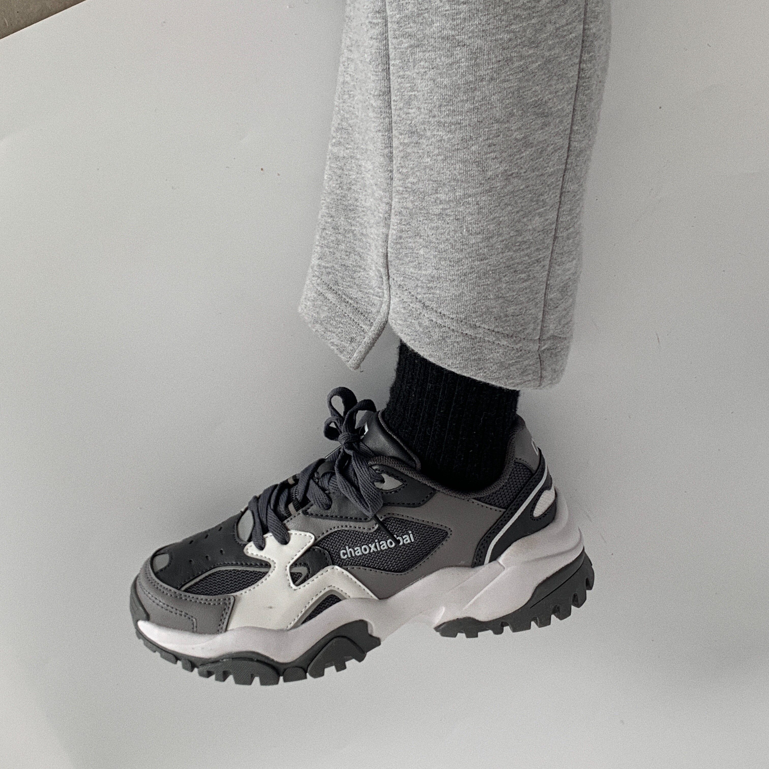 许刘芒 2020韩国ulzzang原宿百搭学生跑步灰色运动鞋ins老爹鞋女