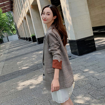 Plaid blazer female design sense minority 2021 Spring and Autumn New Korean version of British style small suit Net red coat