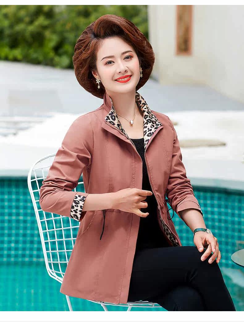 妈妈春装外套2021新款中年女装短款时尚洋气中老年春秋季薄款上衣