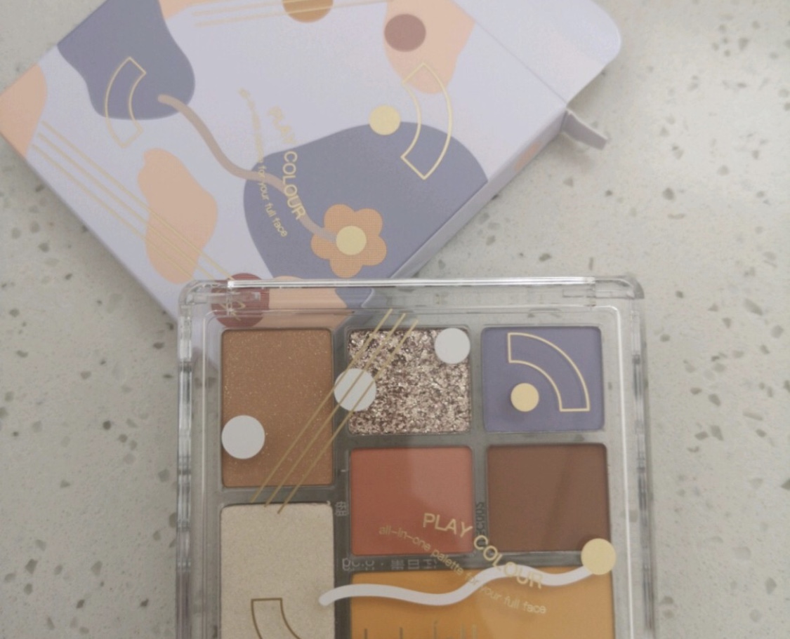 橘朵玩趣眼影盘，国货再度出击8