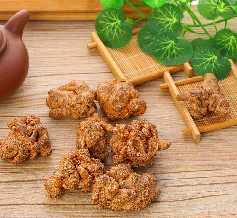 例如,三七,本身是一种药食同源的中药,被誉为止血神药,它既能够用来