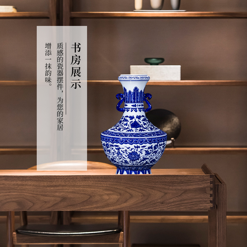 New Chinese style household antique vase of blue and white porcelain of jingdezhen ceramics flower arrangement sitting room adornment is placed TV ark