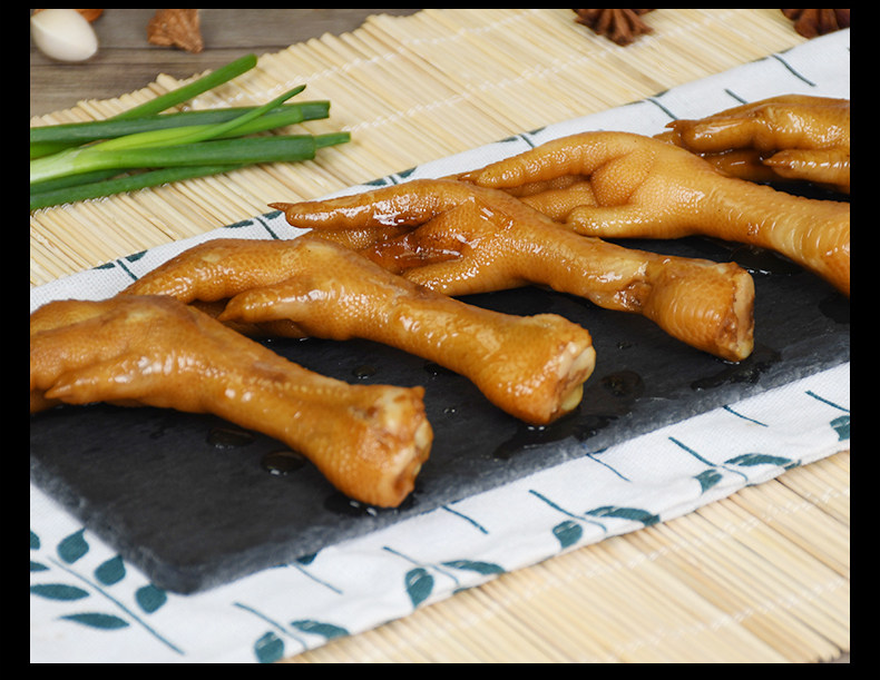 亿家馨泡鸭掌鸭爪袋装小零食休闲卤味泡鸡爪香辣网红福建龙岩特产